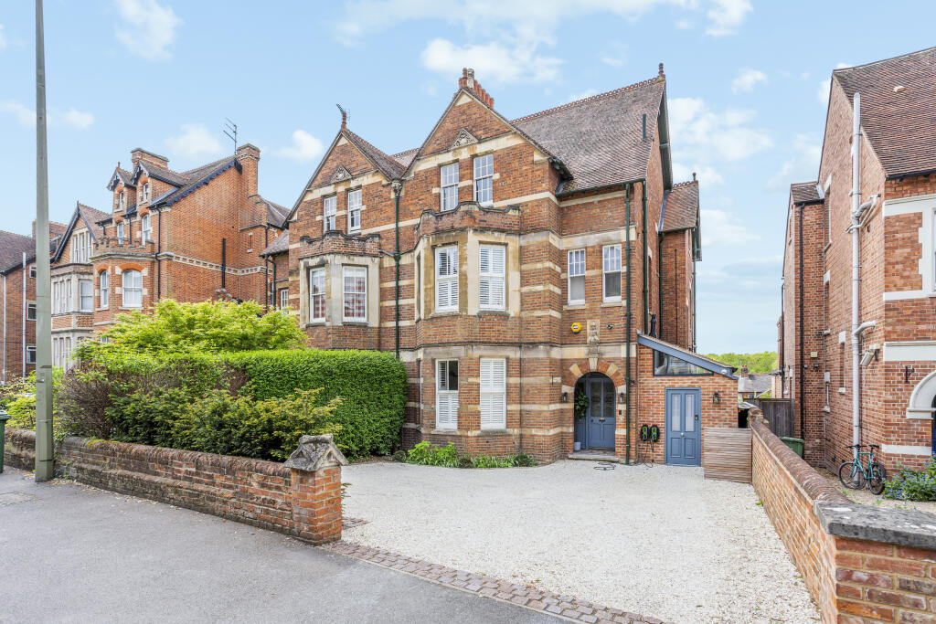 Main image of property: Iffley Road, Oxford, OX4