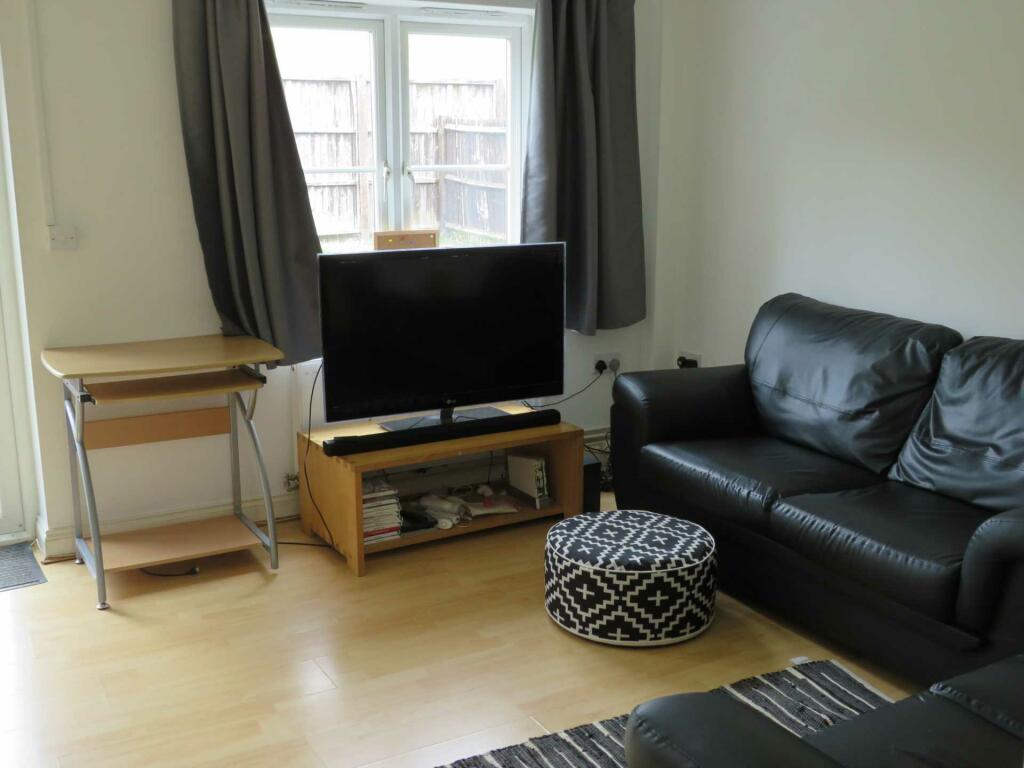 Additional property image - Ely Close