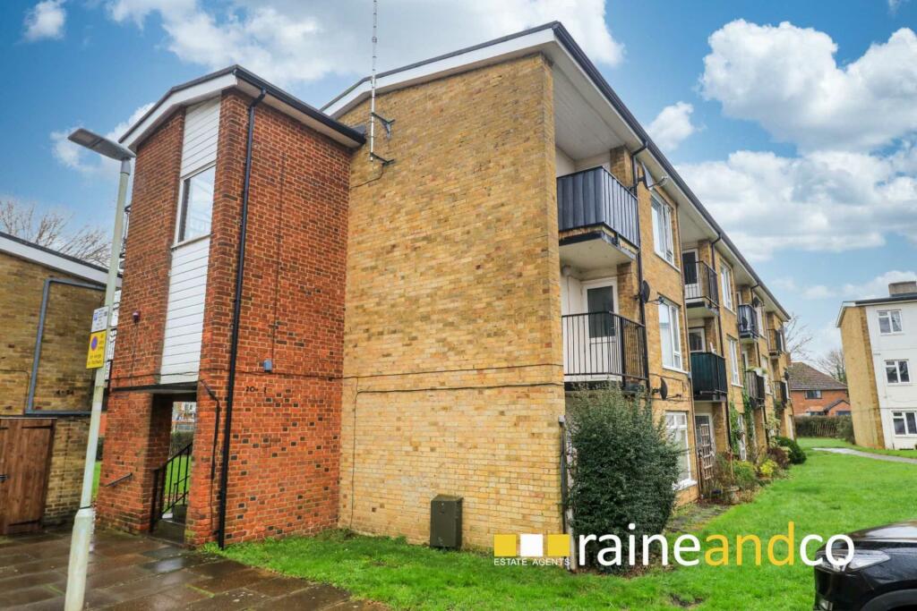 Additional property image - Feather Dell, Hatfield