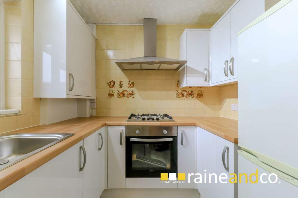 Additional property image - Feather Dell, Hatfield