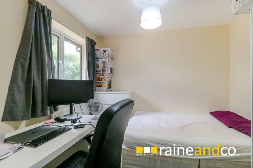 Additional property image - Lane End Hatfield