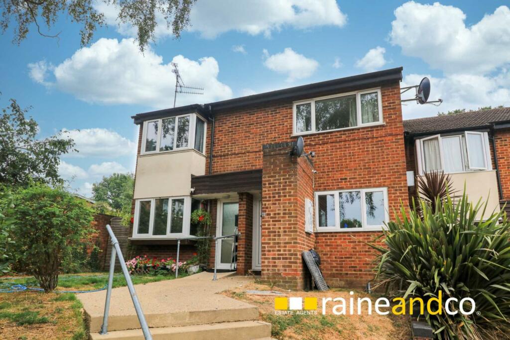 Additional property image - Lane End, Hatfield