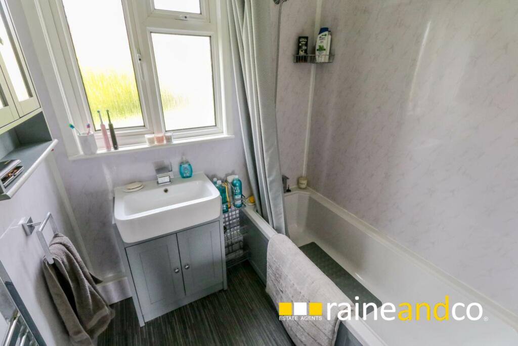Additional property image - Cecil Crescent, Hatfield