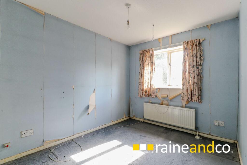 Additional property image - Bull Stag Green, Old Hatfield