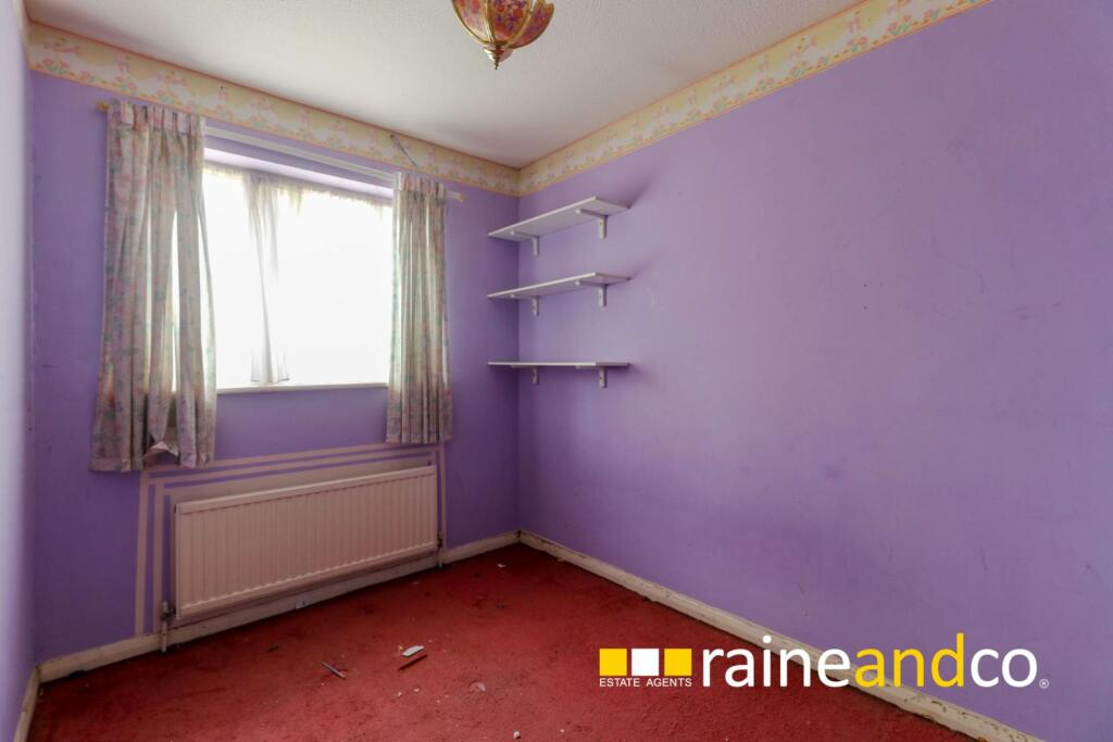 Additional property image - Bull Stag Green, Old Hatfield