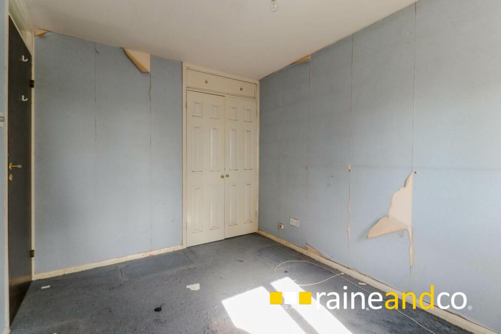 Additional property image - Bull Stag Green, Old Hatfield