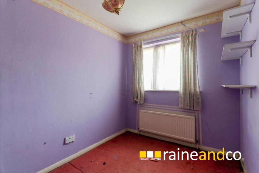 Additional property image - Bull Stag Green, Old Hatfield