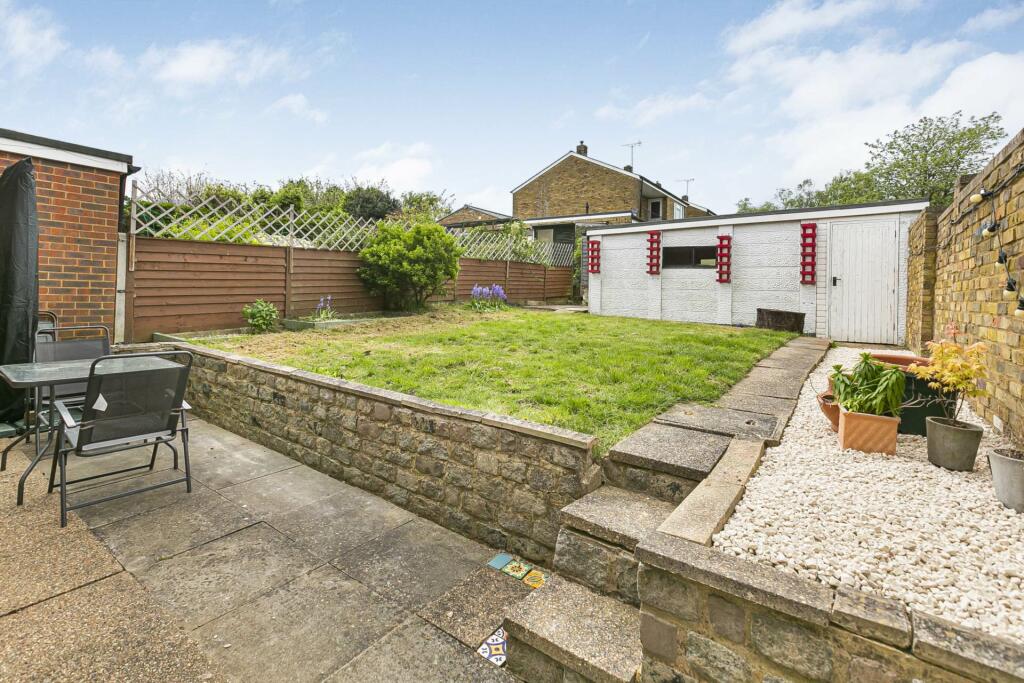 Additional property image - Falcon Close, Hatfield