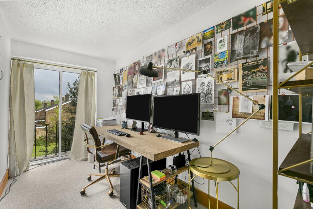 Additional property image - Falcon Close, Hatfield