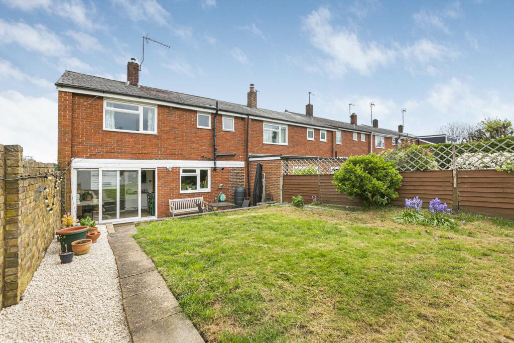 Additional property image - Falcon Close, Hatfield