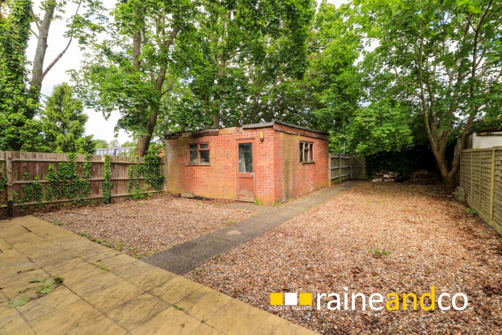 Additional property image - Branch Close, Hatfield
