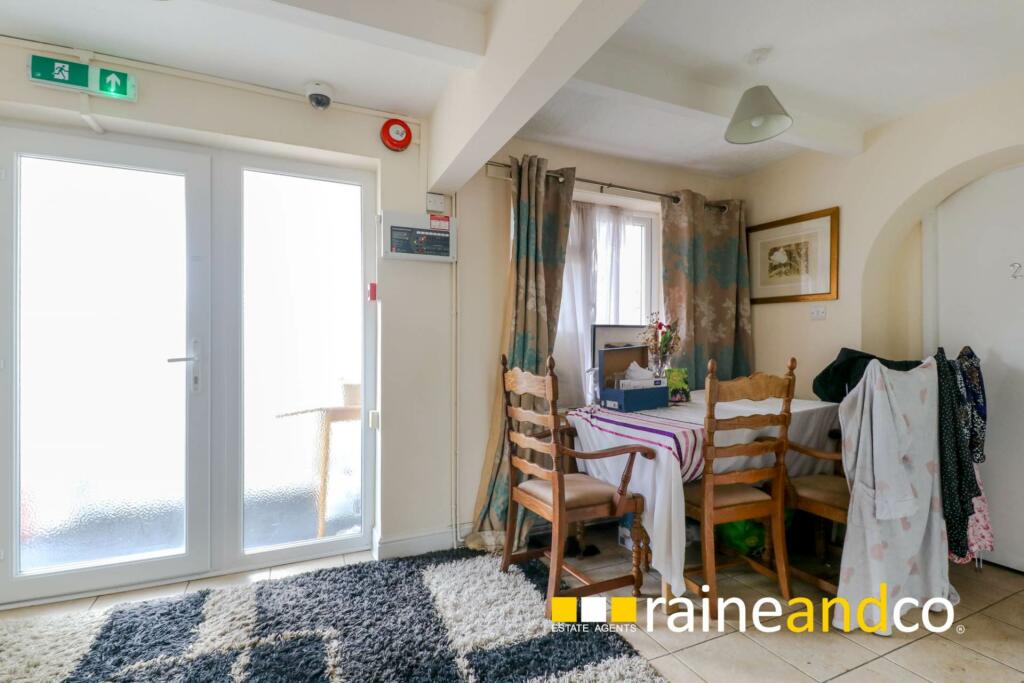 Additional property image - Branch Close, Hatfield