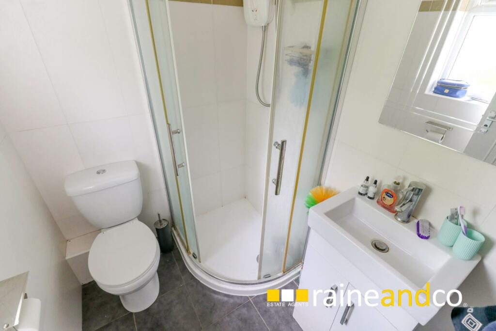 Additional property image - Branch Close, Hatfield