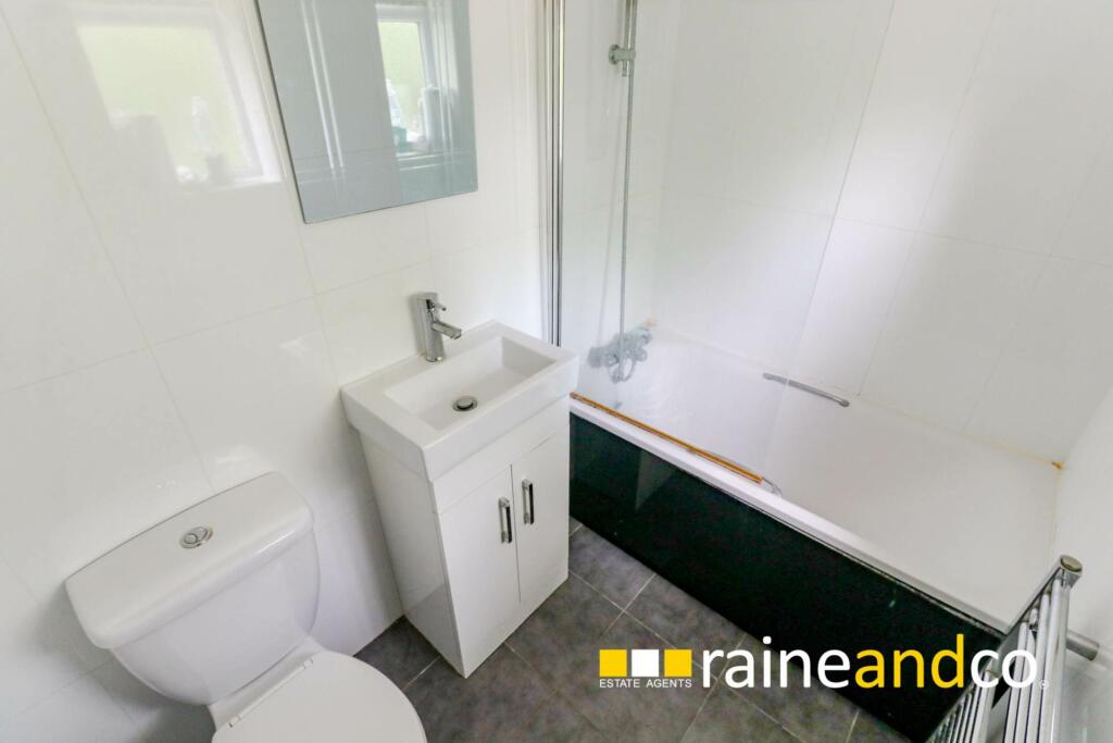 Additional property image - Branch Close, Hatfield