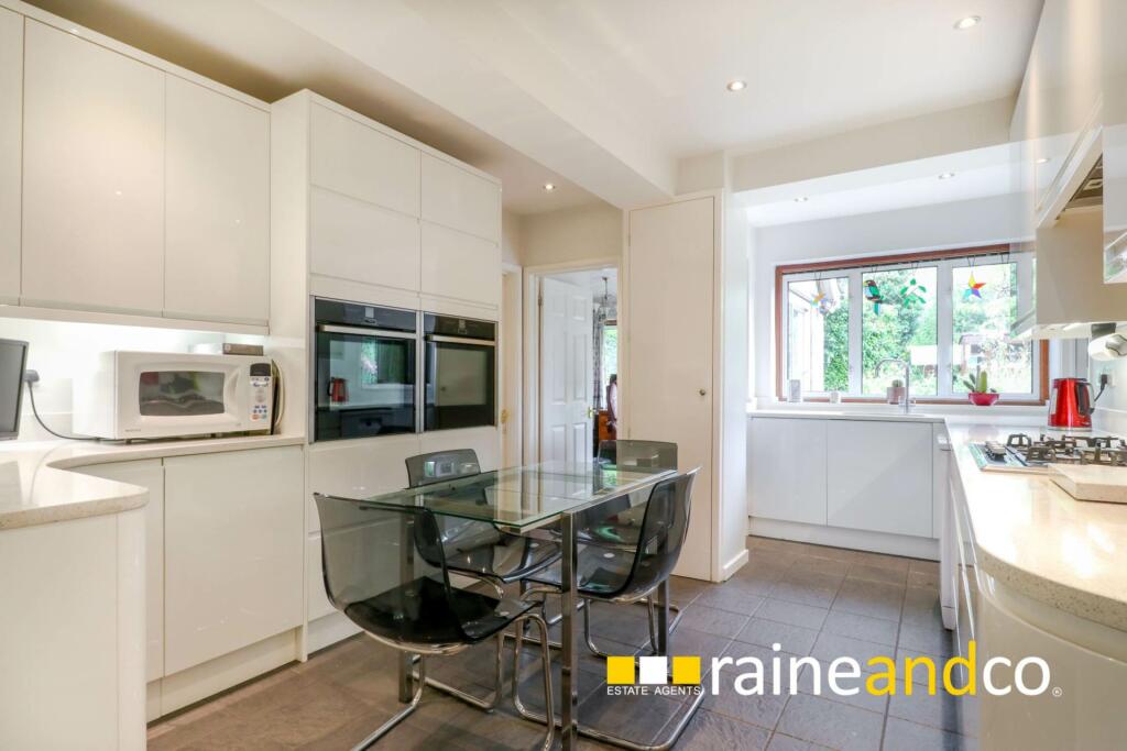 Additional property image - Pleasant Rise, Hatfield