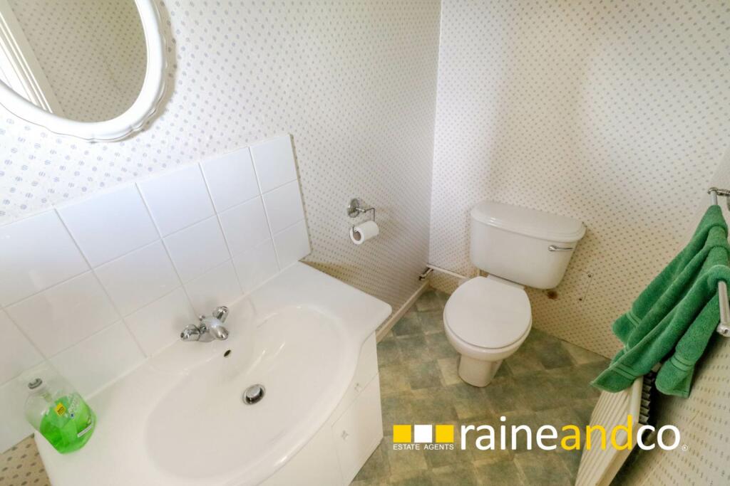 Additional property image - Pleasant Rise, Hatfield