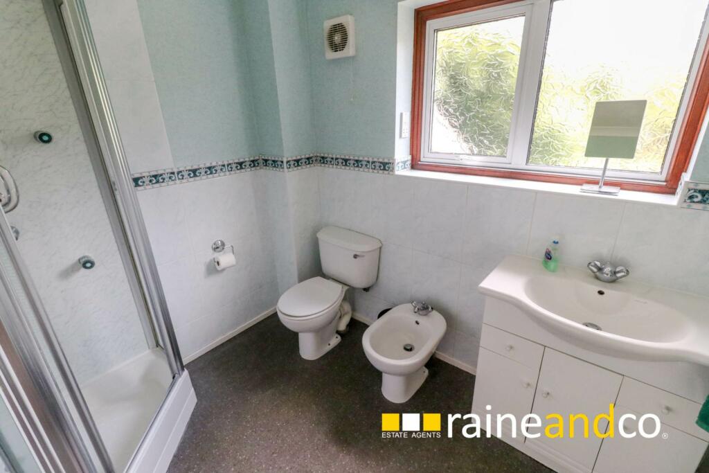 Additional property image - Pleasant Rise, Hatfield