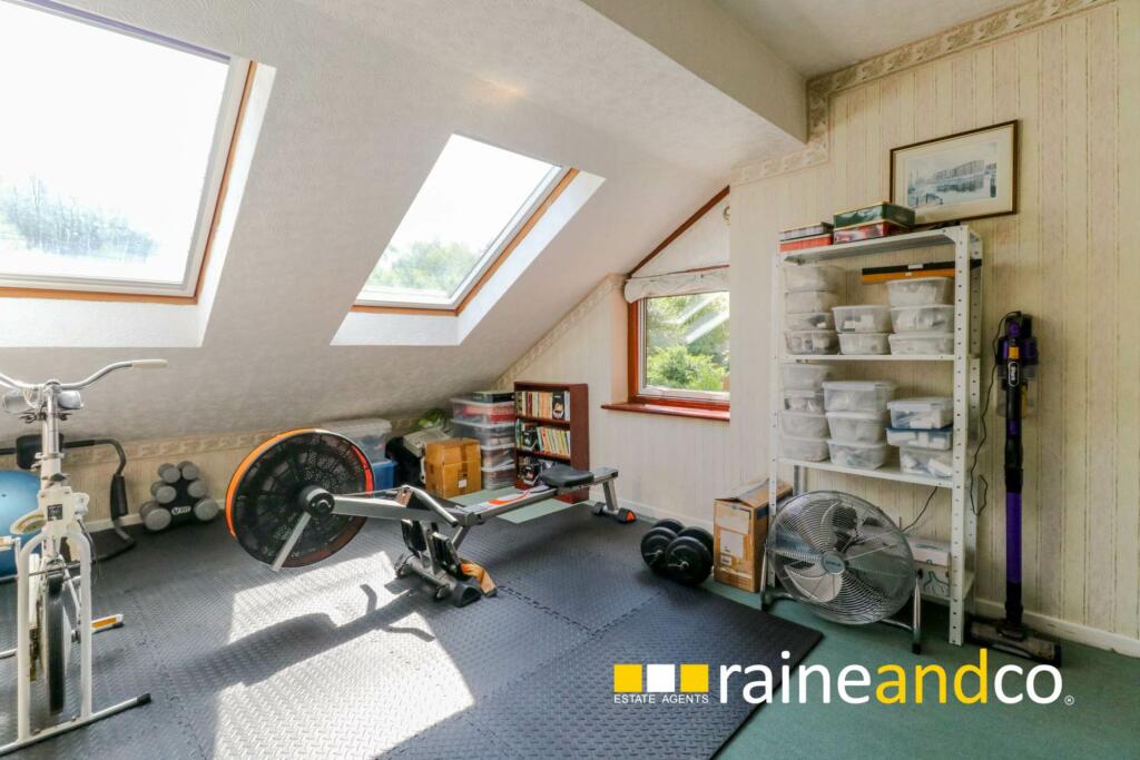 Additional property image - Pleasant Rise, Hatfield