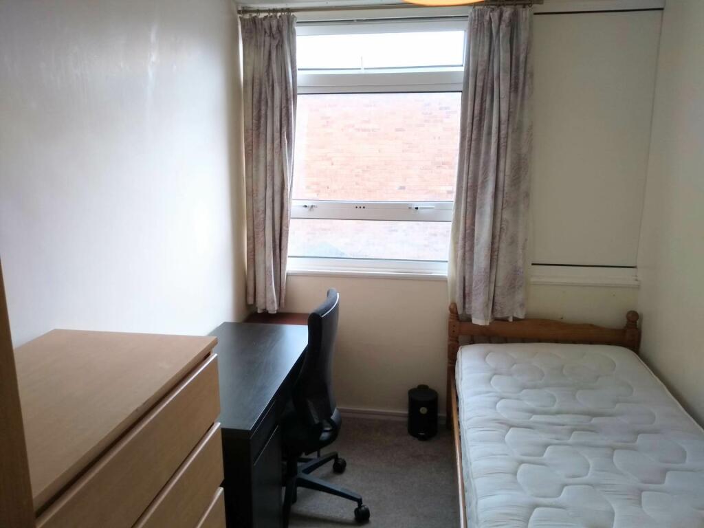 Additional property image - Wood Vale, Hatfield