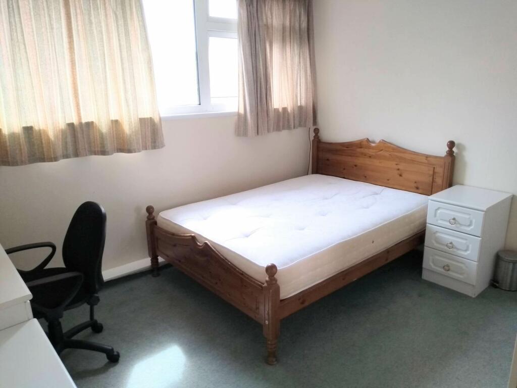 Additional property image - Wood Vale, Hatfield