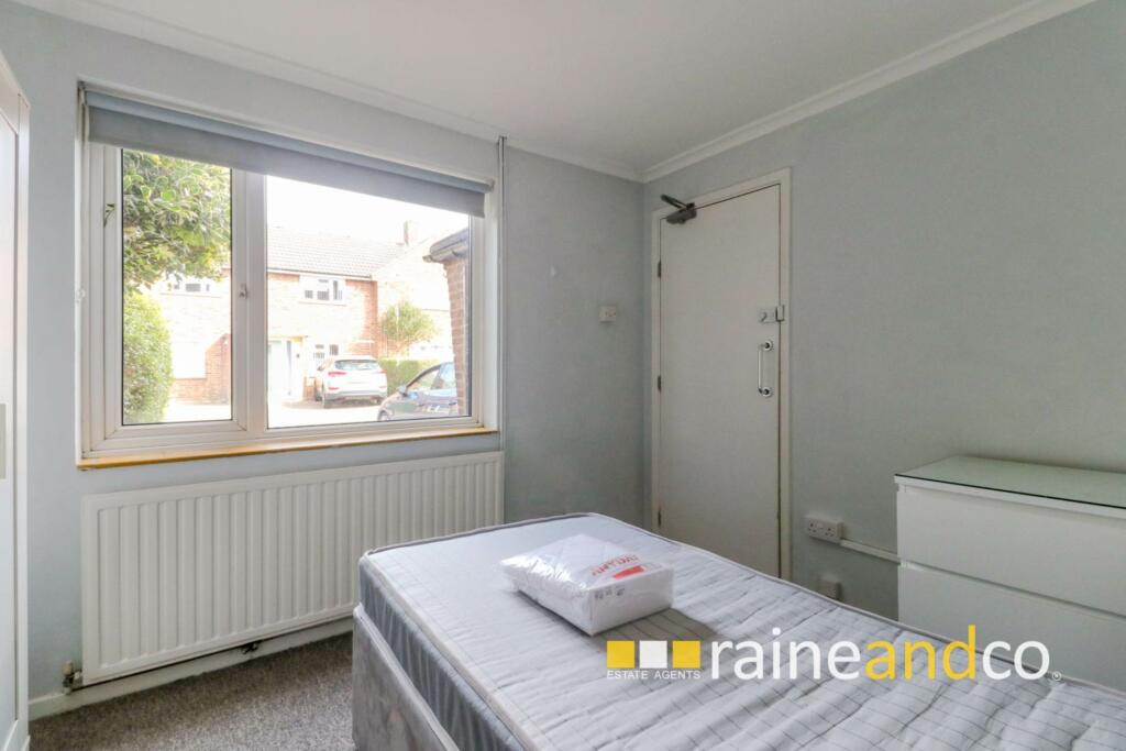 Additional property image - Holly Close, Hatfield