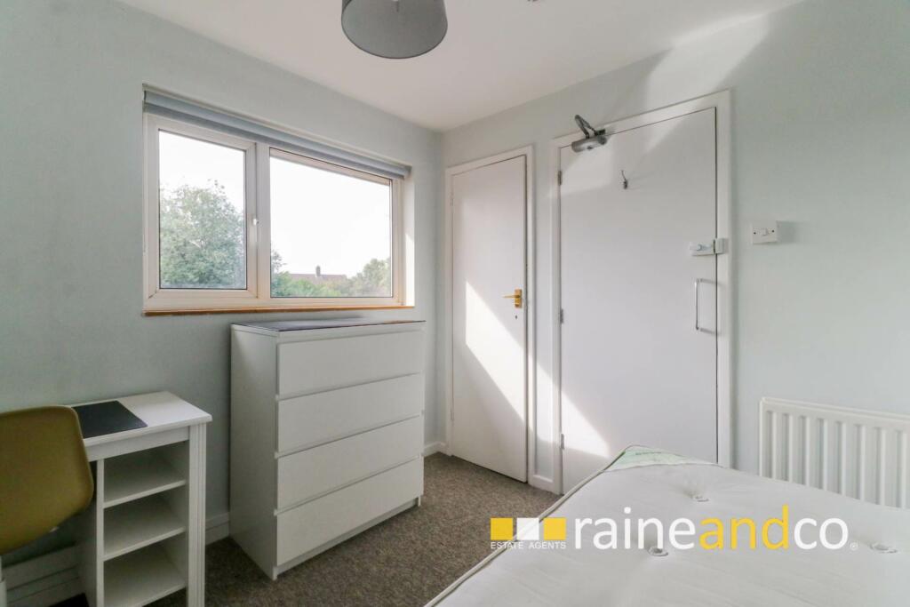Additional property image - Holly Close, Hatfield