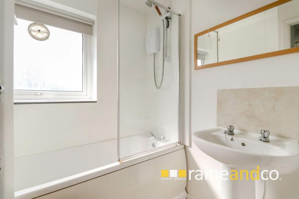 Additional property image - Holly Close, Hatfield