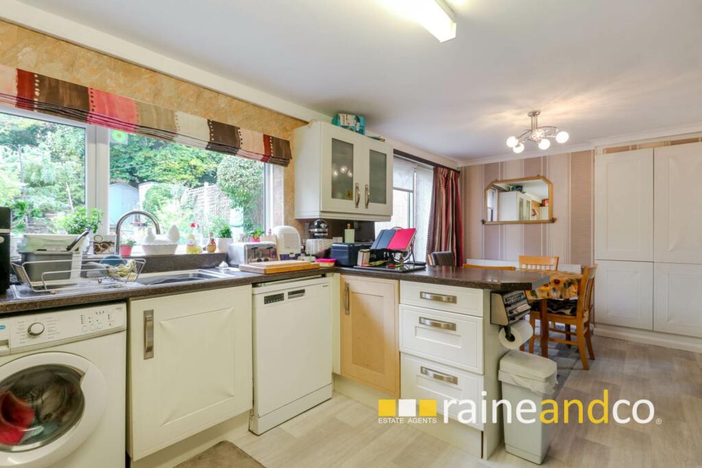Additional property image - Bishops Rise, Hatfield