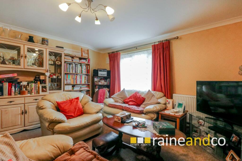 Additional property image - Bishops Rise, Hatfield