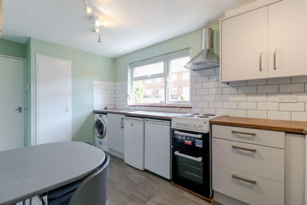 Additional property image - Ferndells, Hatfield