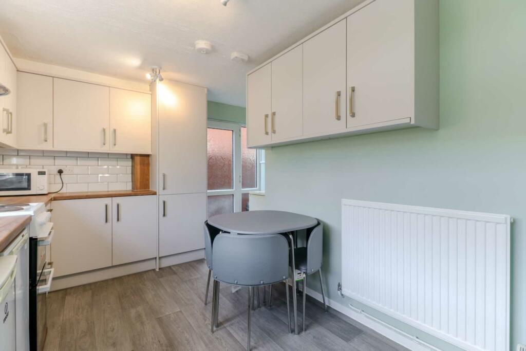 Additional property image - Ferndells, Hatfield