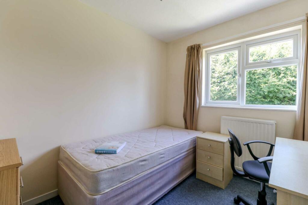Additional property image - Ferndells, Hatfield