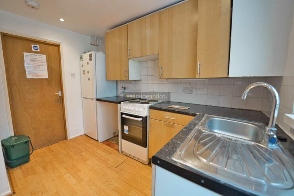 Additional property image - Willow Way, Hatfield