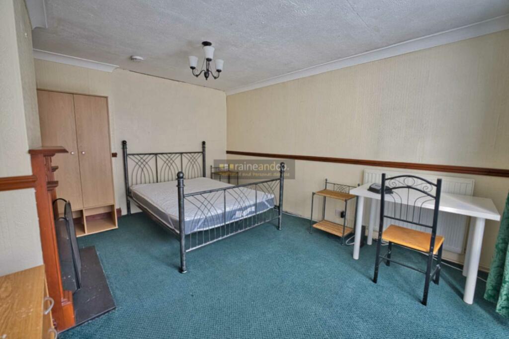 Additional property image - Willow Way, Hatfield