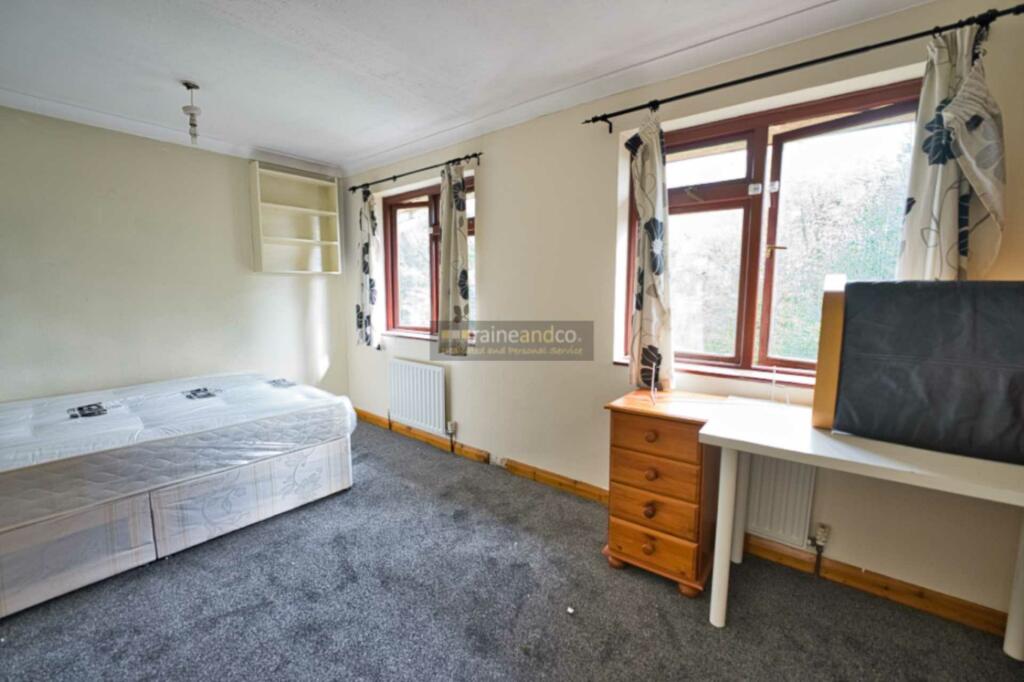 Additional property image - Willow Way, Hatfield