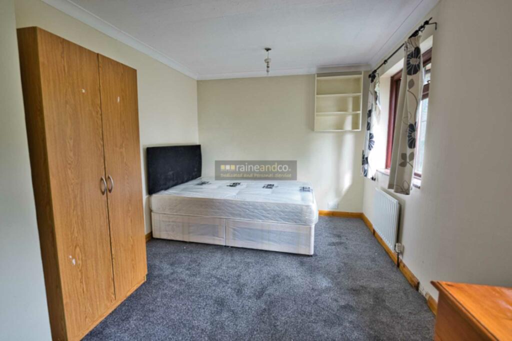 Additional property image - Willow Way, Hatfield