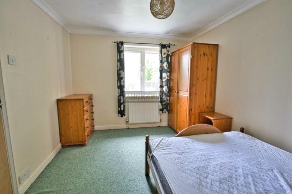 Additional property image - Willow Way, Hatfield