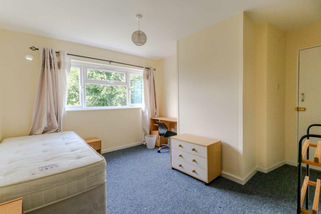 Additional property image - Ferndells, Hatfield