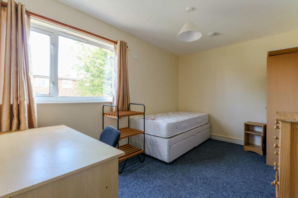 Additional property image - Ferndells, Hatfield