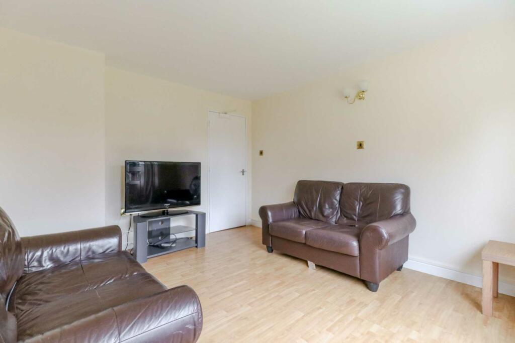 Additional property image - Ferndells, Hatfield