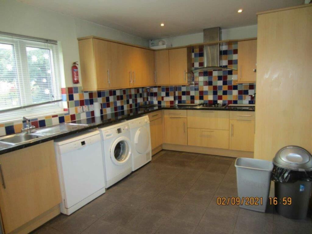 Additional property image - Pondcroft, Hatfield