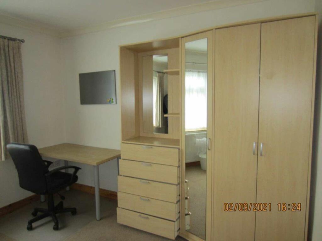 Additional property image - Pondcroft, Hatfield