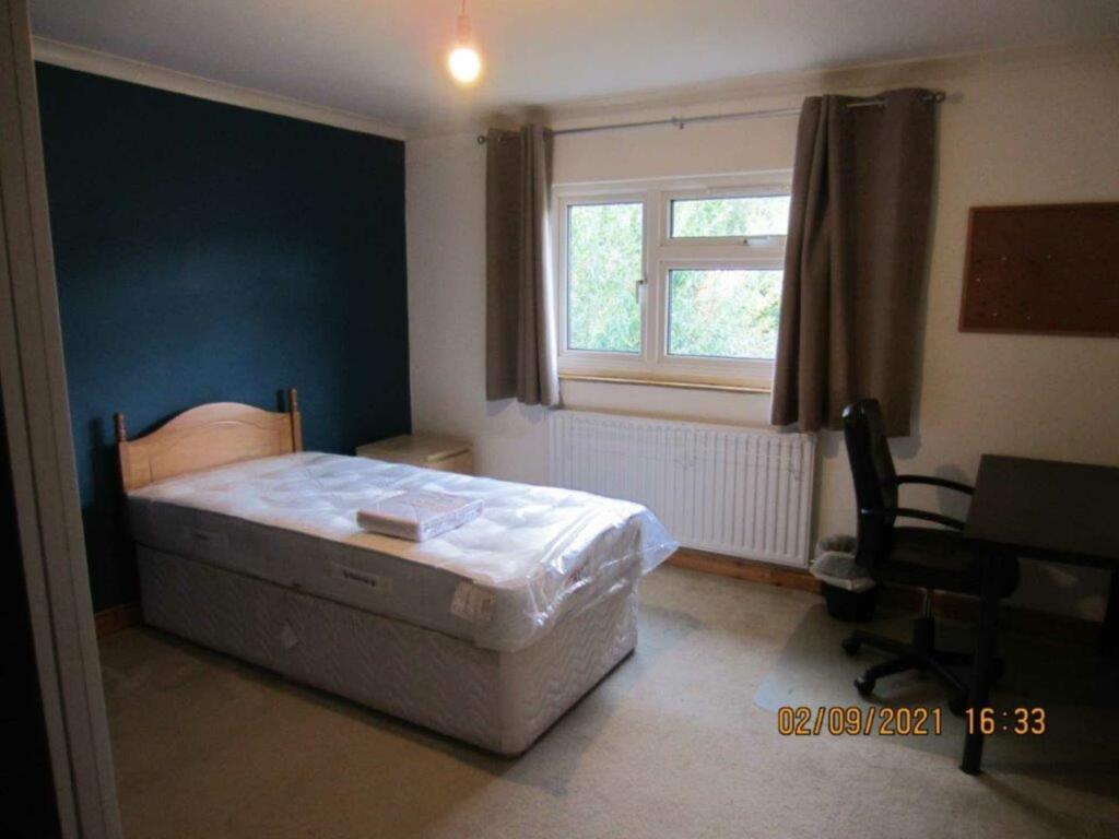 Additional property image - Pondcroft, Hatfield