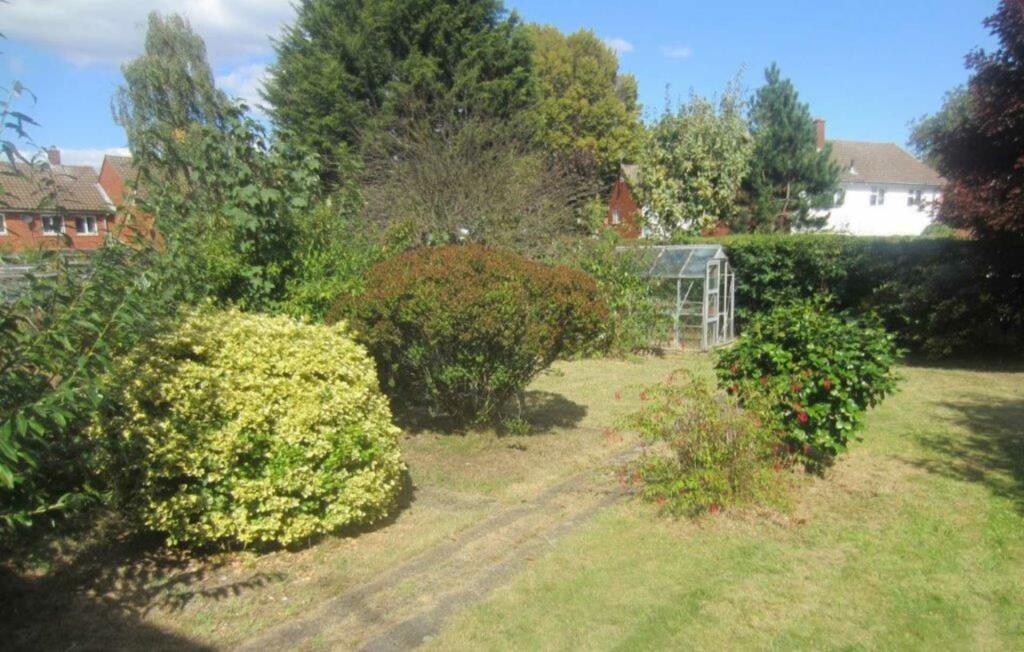 Additional property image - Pondcroft, Hatfield