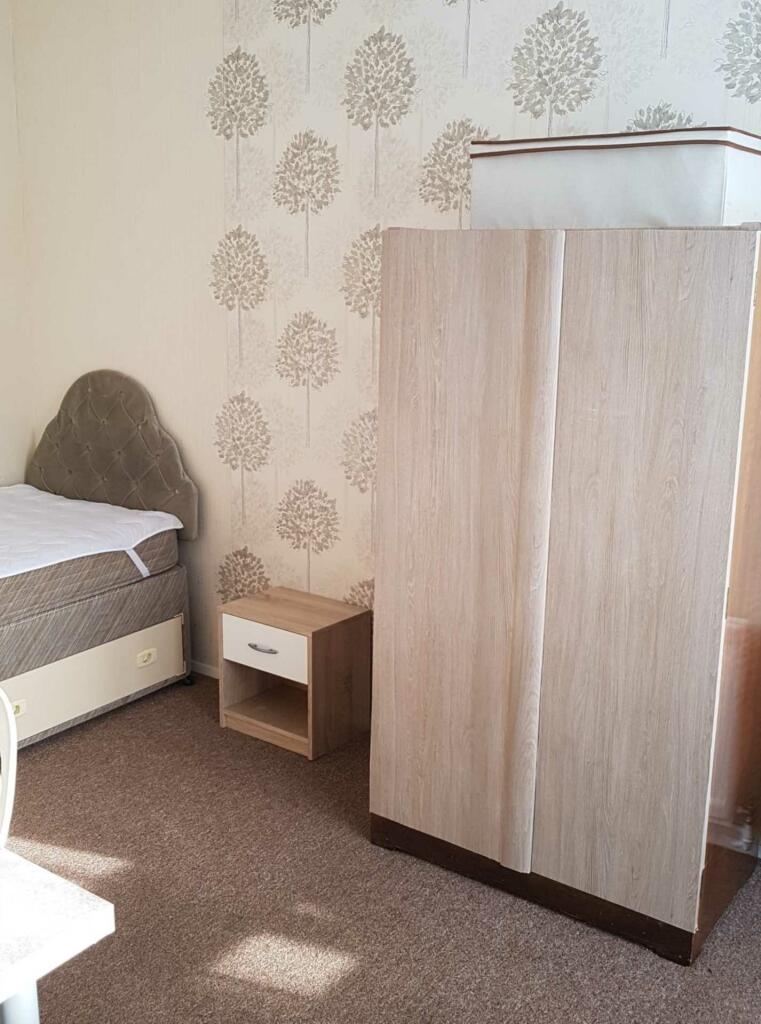 Additional property image - Pondcroft, Hatfield