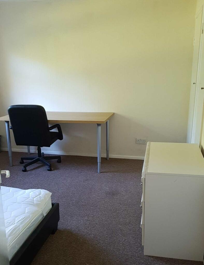 Additional property image - Pondcroft, Hatfield