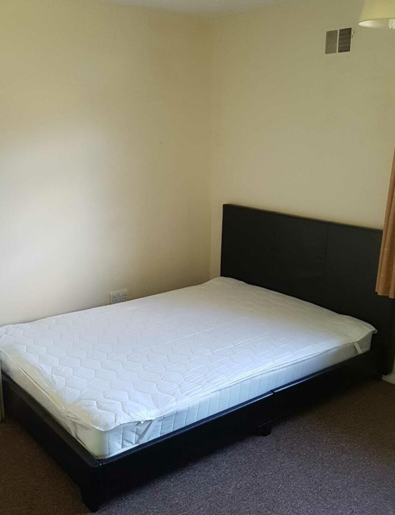 Additional property image - Pondcroft, Hatfield