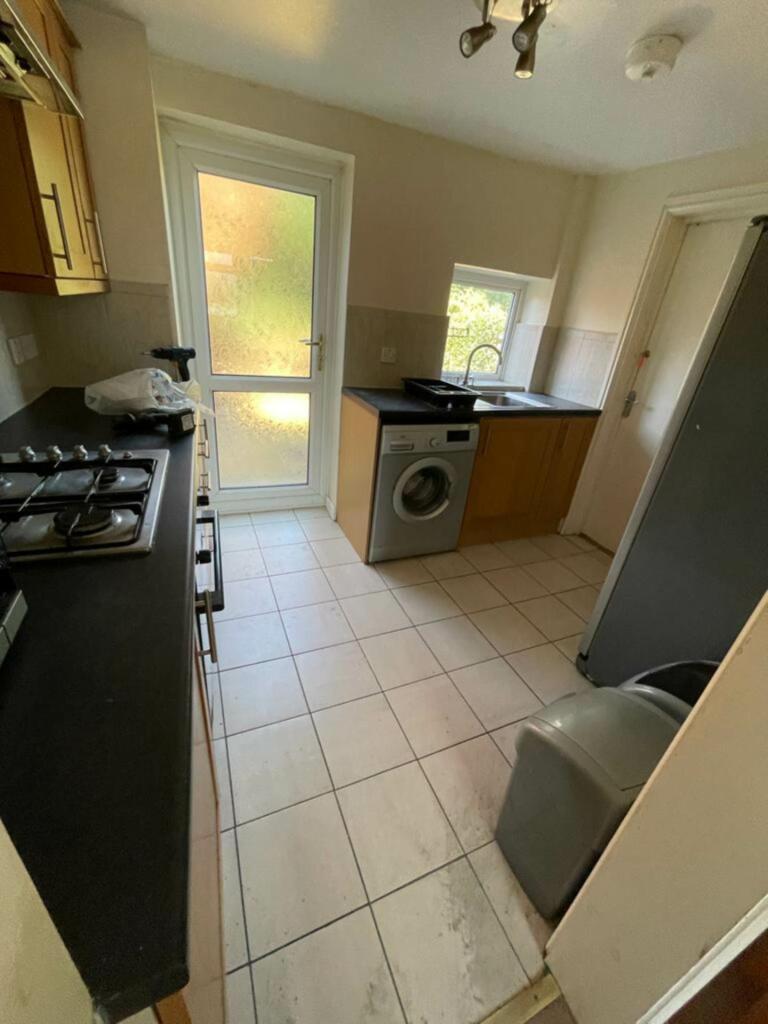 Additional property image - Bishops Rise, Hatfield