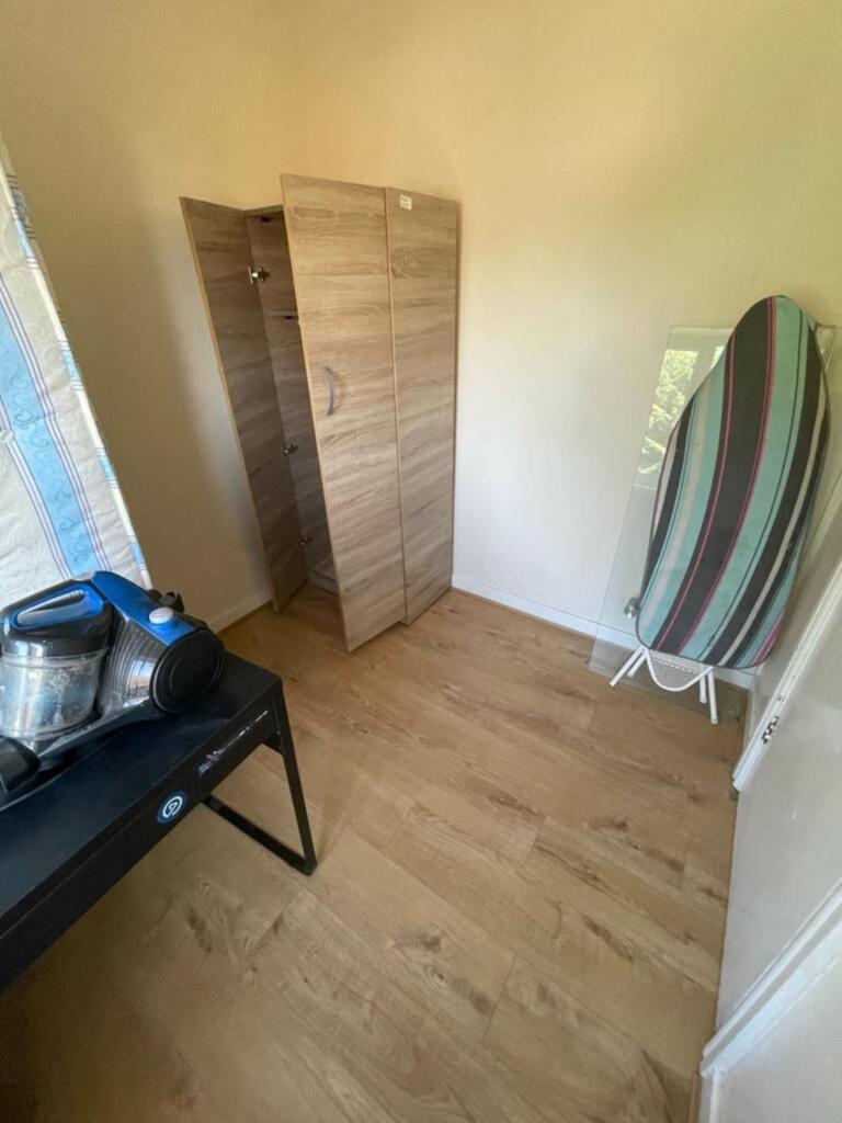 Additional property image - Bishops Rise, Hatfield