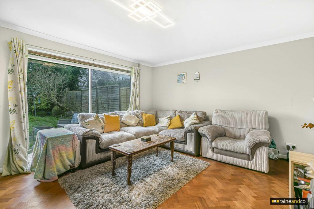Additional property image - Elm Drive, Hatfield, Herts, AL10